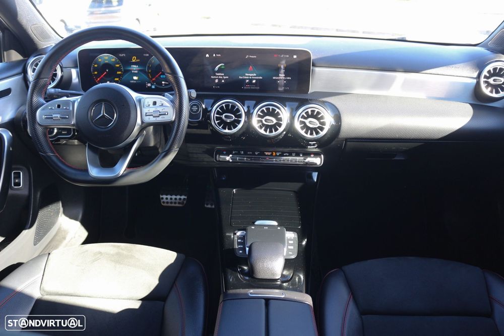 Mercedes-Benz A 250 Limousine e AMG Line - 34