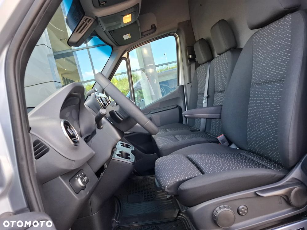 Mercedes-Benz Sprinter 317 CDI Furgon PRO długi 4325 mm L3H2 - 20