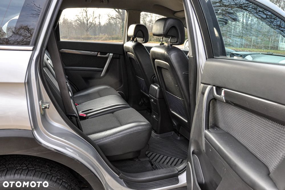 Chevrolet Captiva - 12