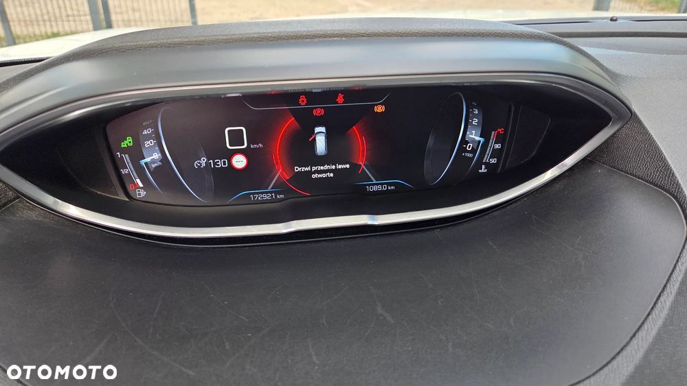 Peugeot 5008 BlueHDi 130 Crossway - 27