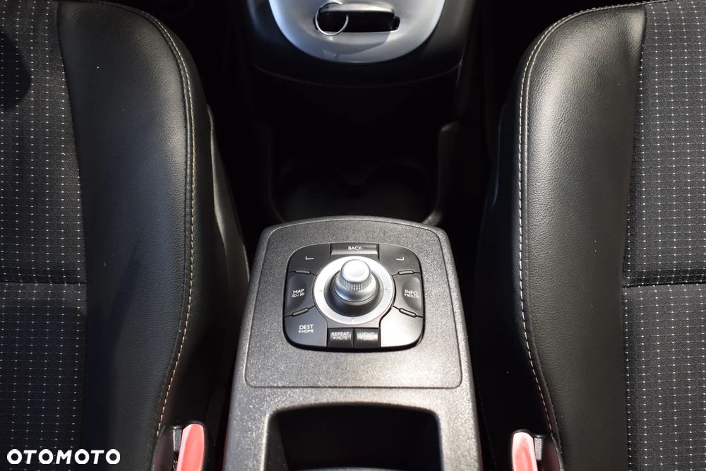 Renault Grand Scenic 2.0 16V 140 CVT Bose Edition - 32