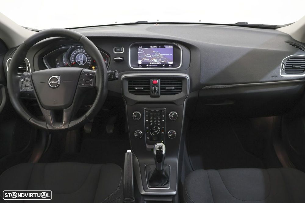Volvo V40 Cross Country 2.0 D3 Plus - 6