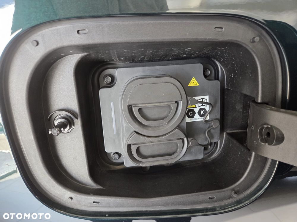 Chery Tiggo 8 1.5 T-GDI Super Hybrid Prestige DCT - 40