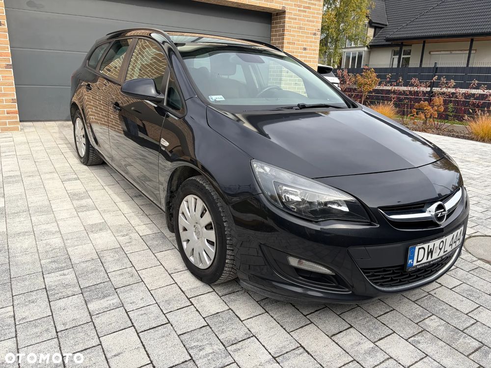 Opel Astra 2015 photo 2