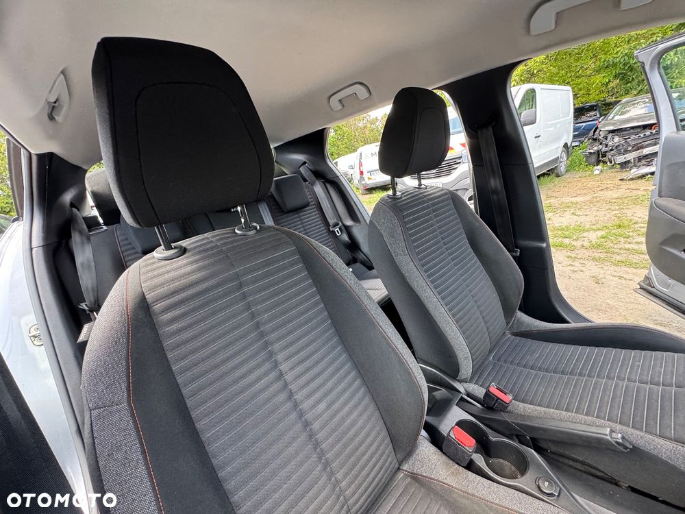 Peugeot 2008 BlueHDi 100 STOP & START Active - 6