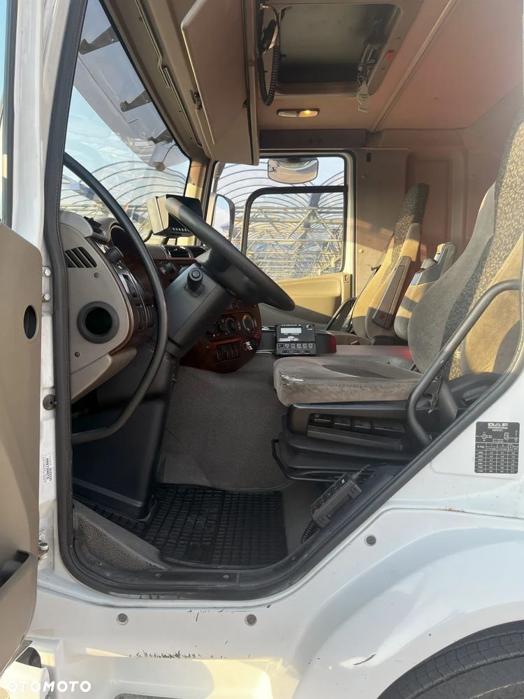 DAF CF 65 220 - 11