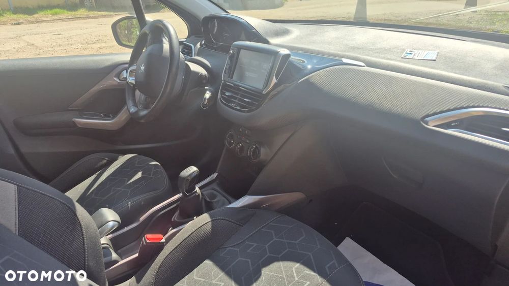 Peugeot 2008 1.2 Pure Tech Active EU6 - 5