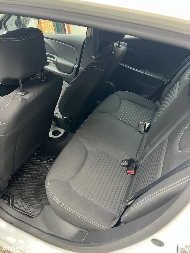 Renault Clio 1.2 16V Limited EU6 - 17