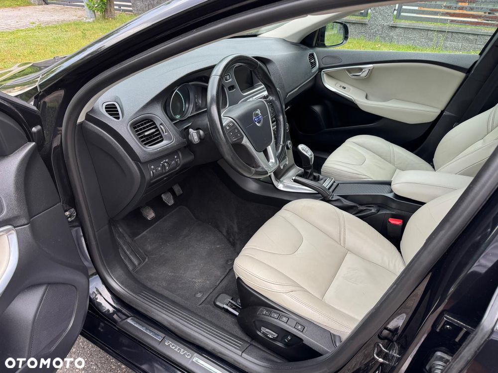 Volvo V40 D2 Summum - 12