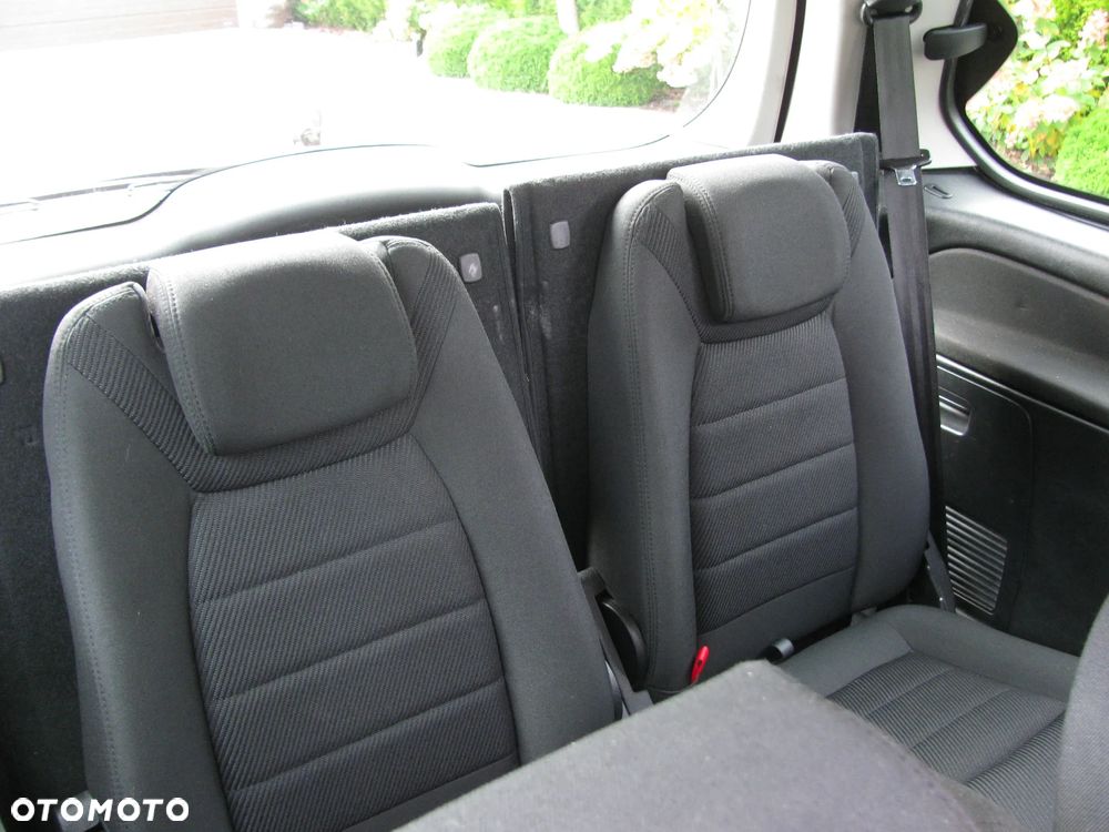 Ford Galaxy 2.0 TDCi Titanium - 30