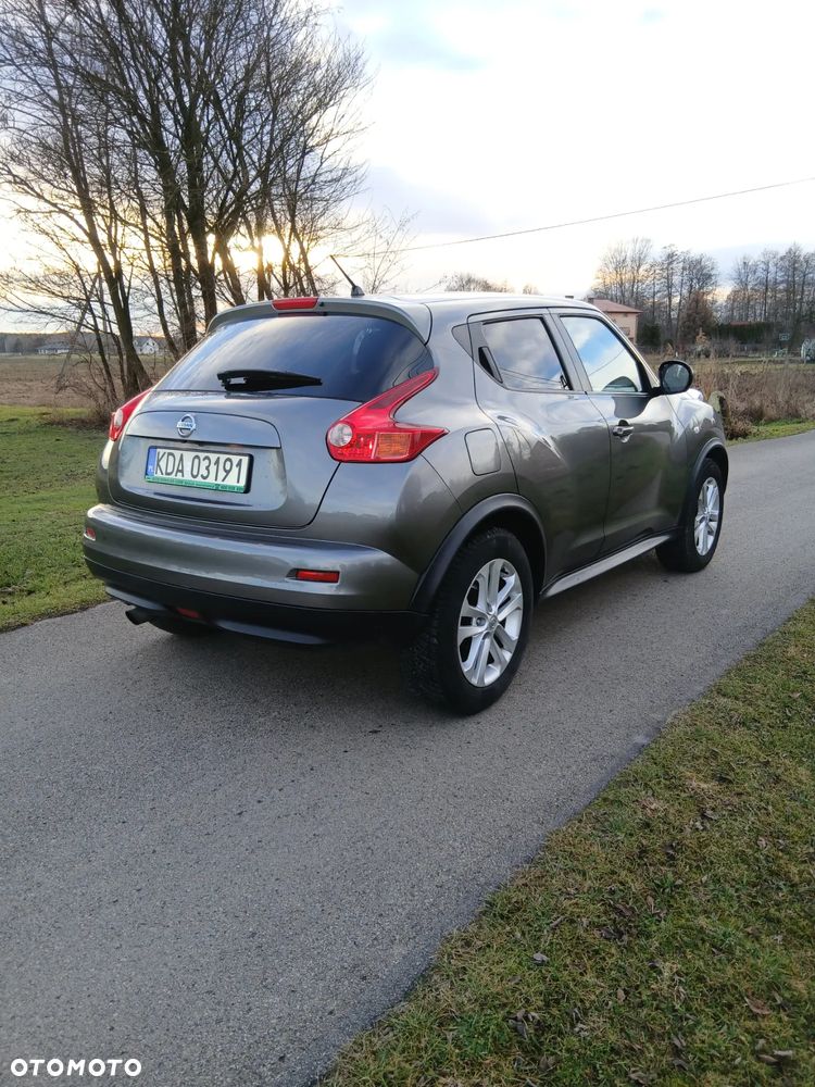 Nissan Juke 1.6 T Ministry of Sound 4x4 - 6