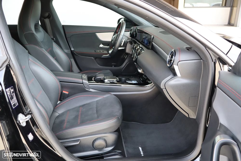 Mercedes-Benz CLA 250 e Shooting Brake AMG Line - 13