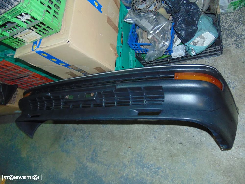 Toyota Corolla GL Liftback para-choques - 1