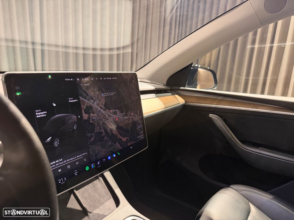 Tesla Model Y Long Range Dual Motor AWD - 20
