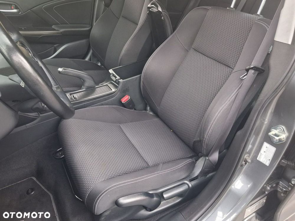 Honda Civic 1.8 Sport (Honda Connect+) - 11