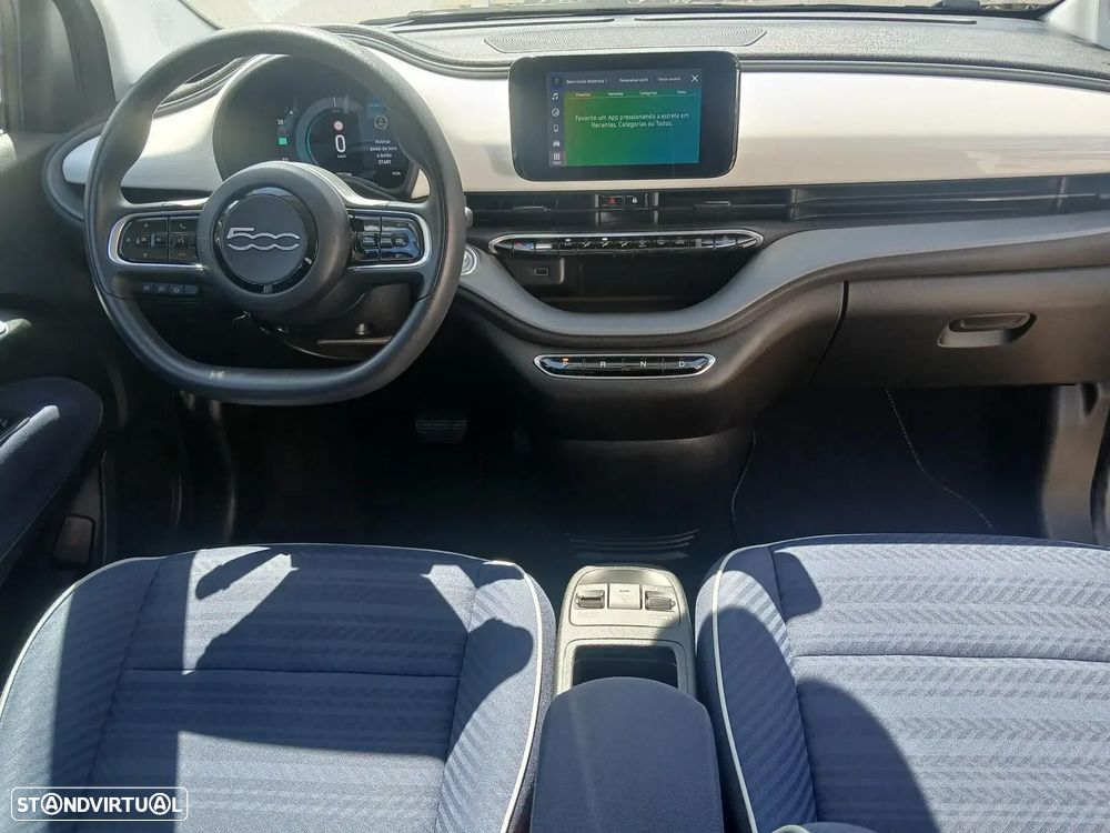 Fiat 500e 42kWh Pop — fotografia 13