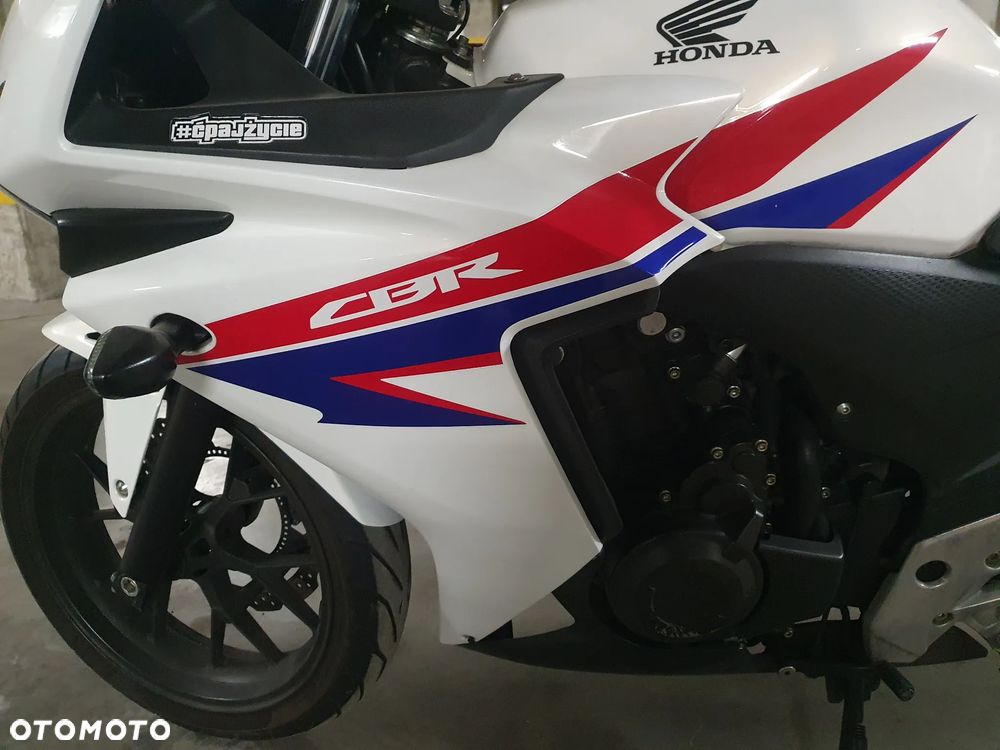 Honda CBR - 16