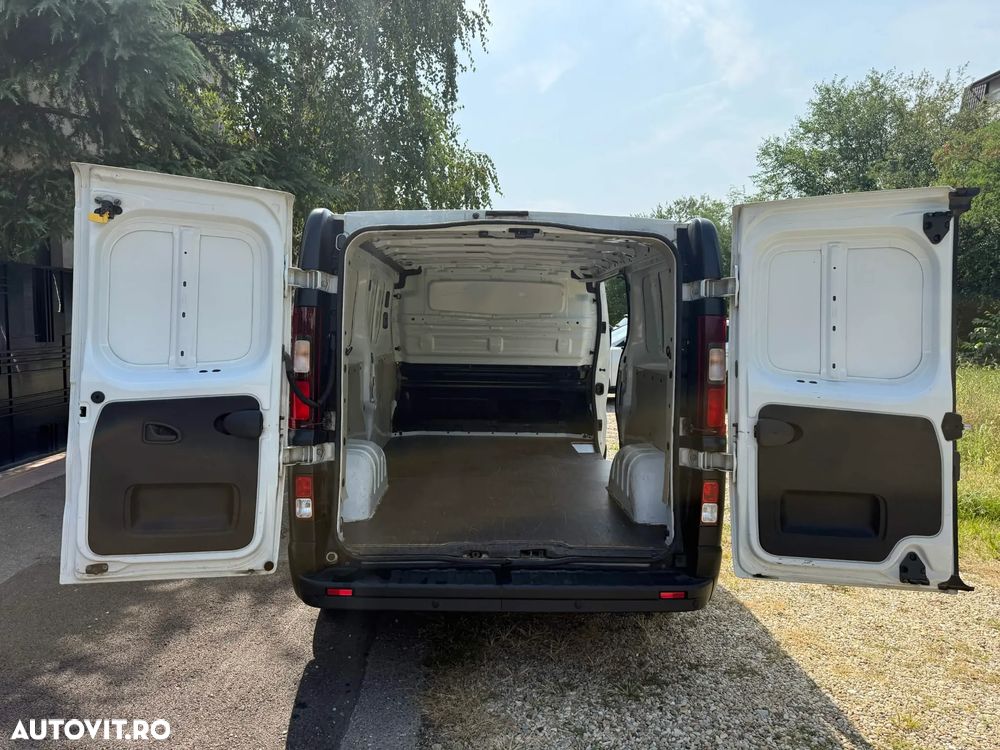 Renault Trafic - 10