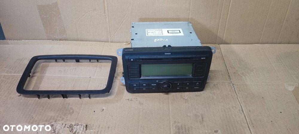 SKODA FABIA II 07-10 RADIO FABRYCZNE CD DANCE  RAMKA  KOD - 1