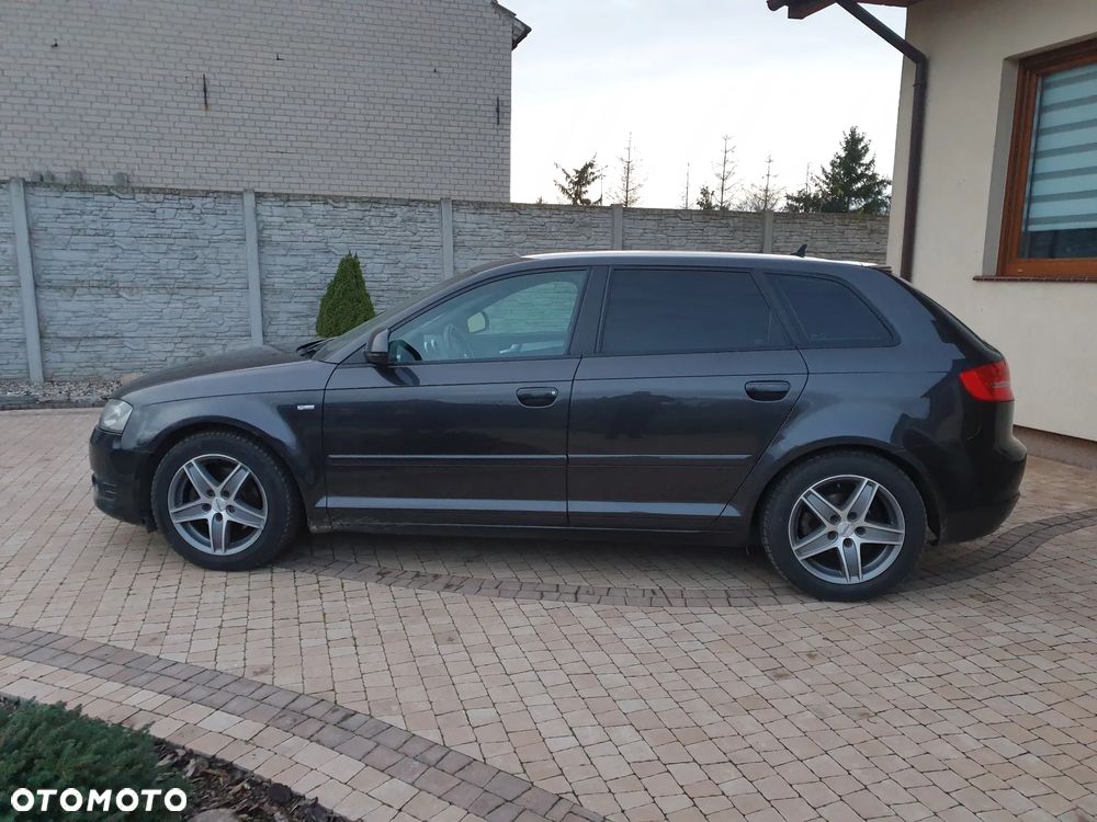Audi A3 Sportback - 11