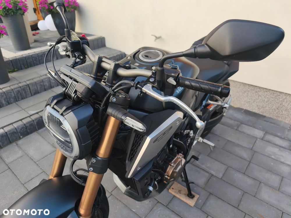 Honda CB - 25