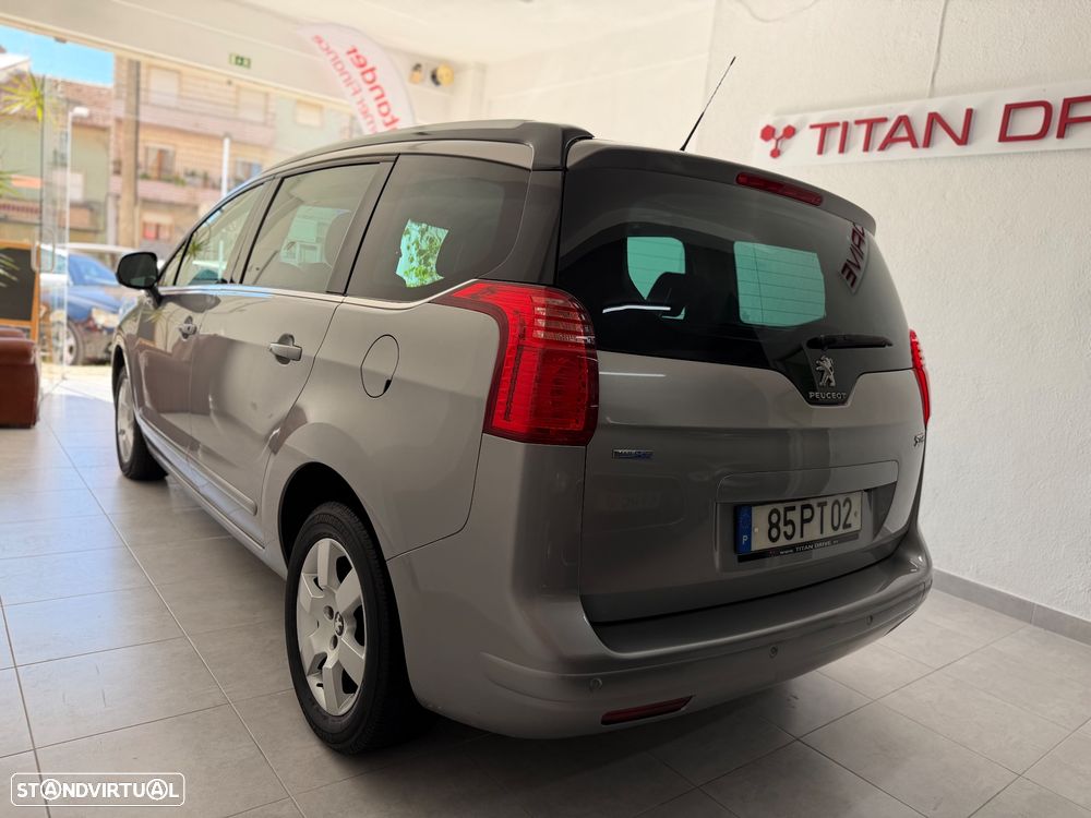 Peugeot 5008 - 4