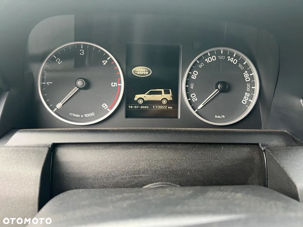 Land Rover Discovery IV 3.0 SD V6 HSE - 15