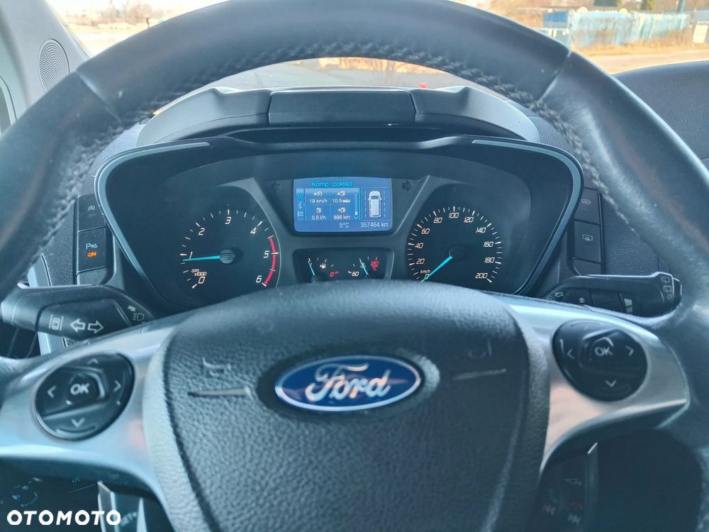 Ford Tourneo Custom 300 L2H1 VA Titanium - 9