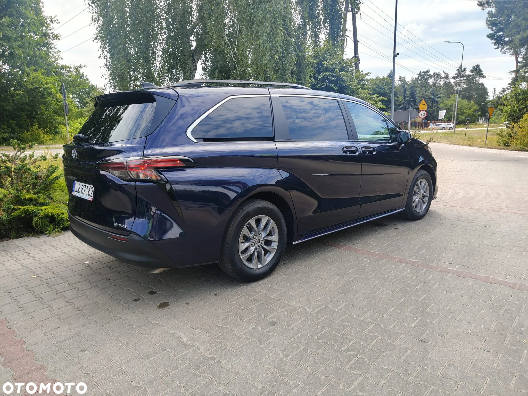 Toyota Sienna - 9