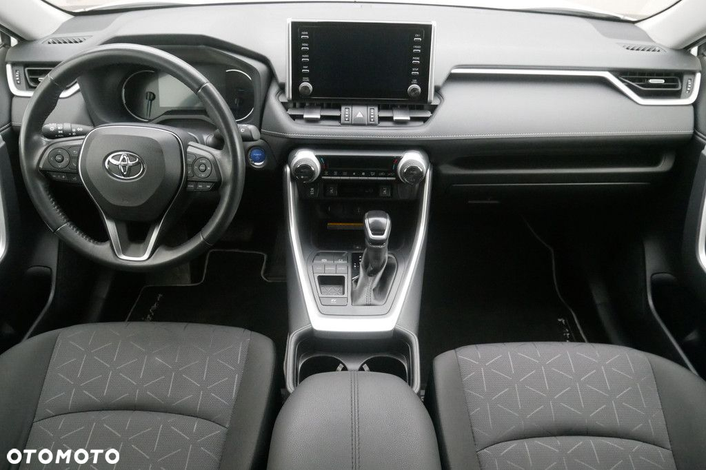 Toyota RAV4 - 8