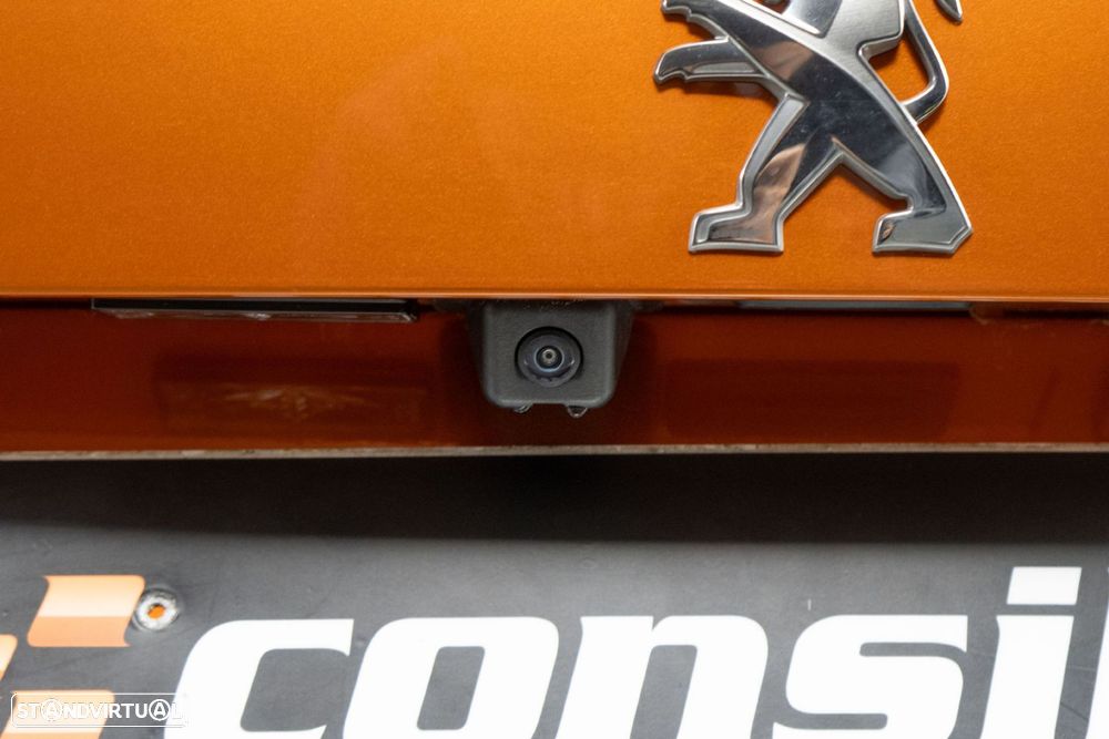 Peugeot 2008 1.2 PureTech Allure Pack EAT8 - 16