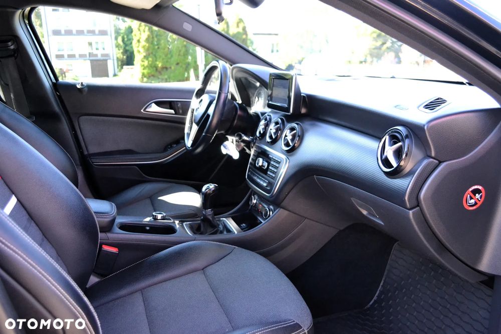 Mercedes-Benz Klasa A 180 (BlueEFFICIENCY) Style - 9
