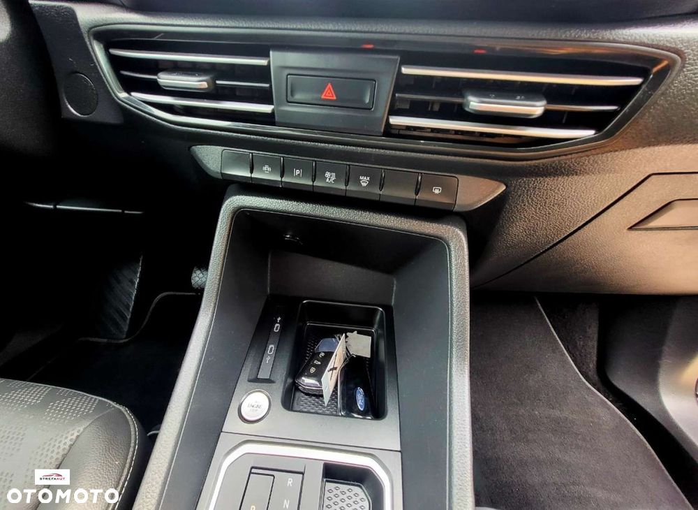 Ford Tourneo Connect - 30