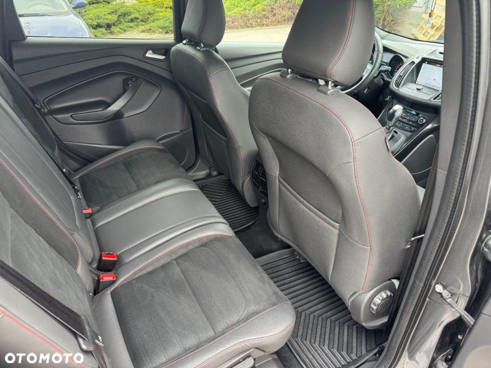 Ford Kuga - 23