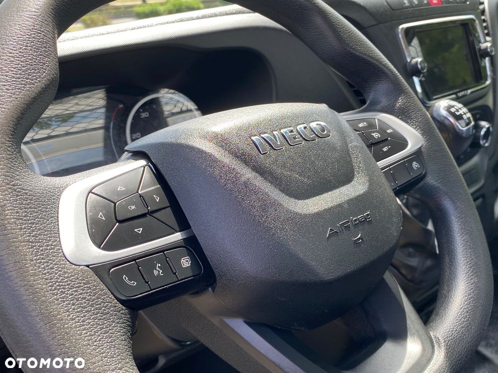 Iveco DAILY 35C16 3,0 HPI WYWROTKA 3 STRONNA NA BLIŹNIAKU - 35