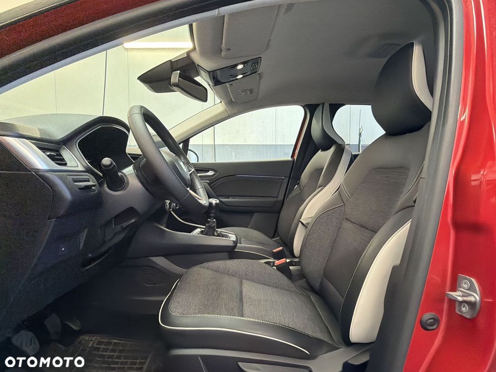 Renault Captur 1.3 TCe mHEV Techno - 11