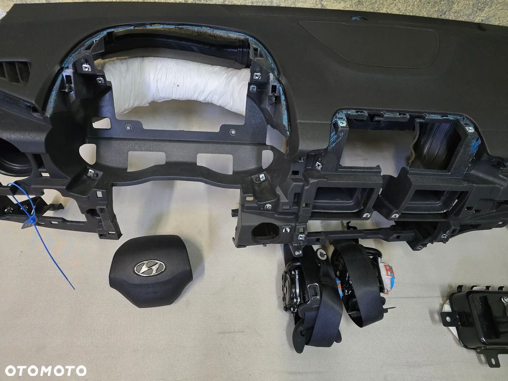 HYUNDAI KONA DESKA KONSOLA PODUSZKI PASY - 2