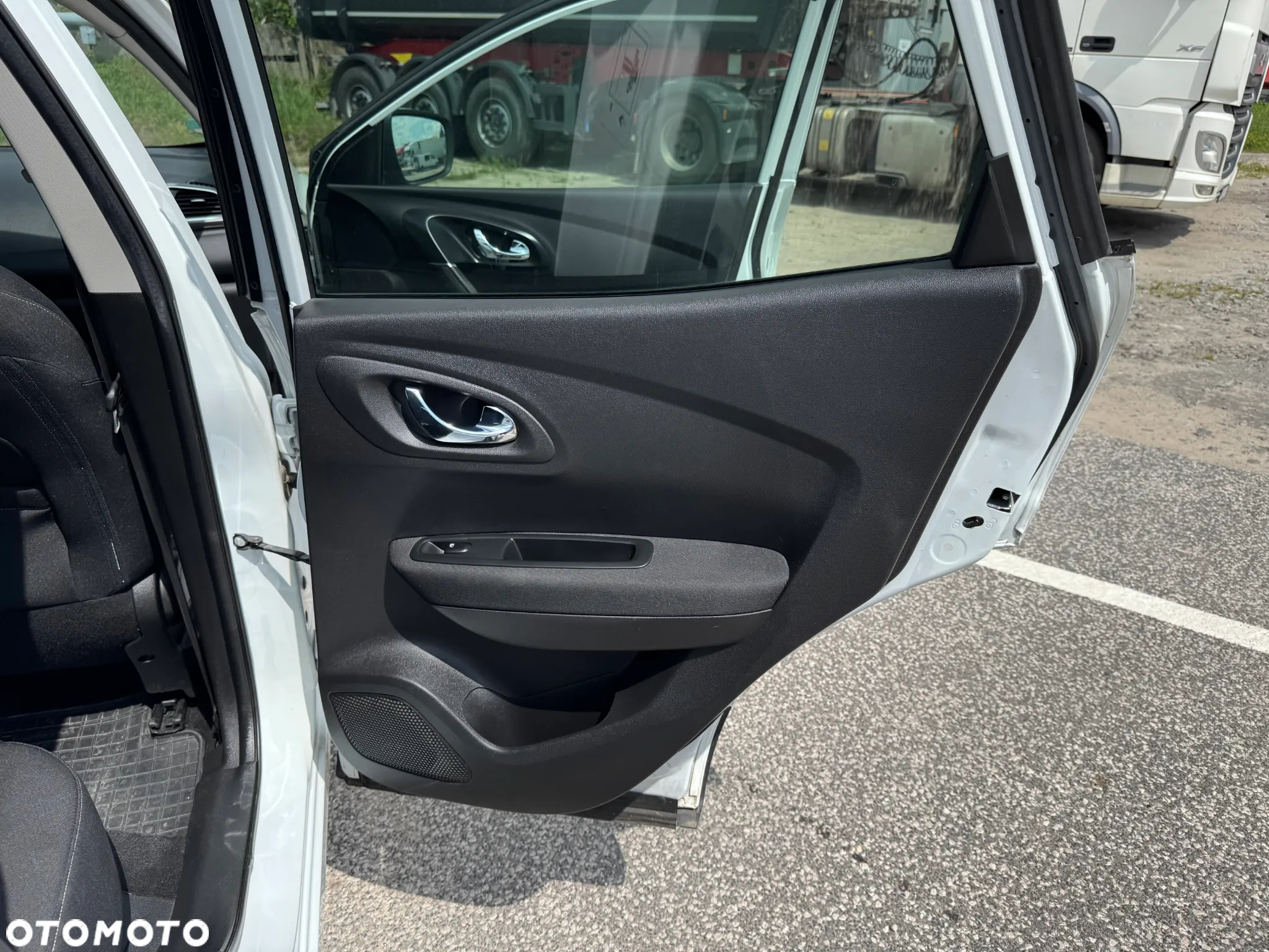 Renault Kadjar 1.2 Energy TCe Limited - 23