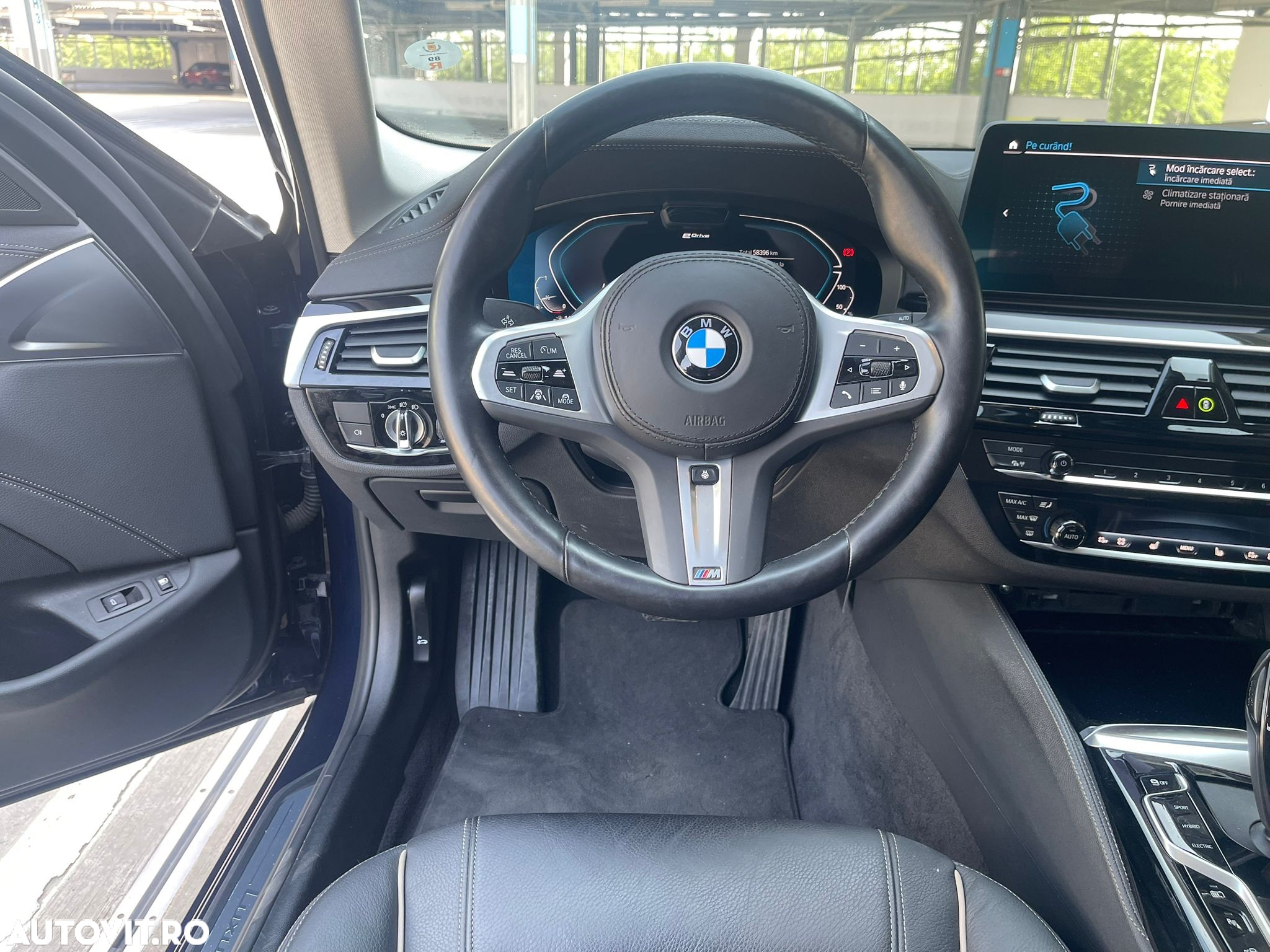 BMW Seria 5 530e xDrive Touring Aut. Luxury Line - 7