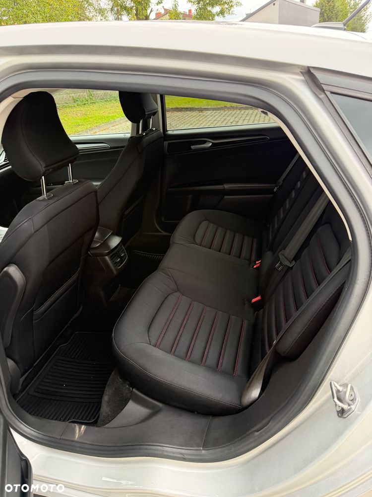 Ford Fusion 2.0 EcoBoost Titanium - 6