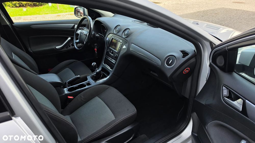 Ford Mondeo 1.6 TDCi ECOnetic Start-Stopp Trend - 9