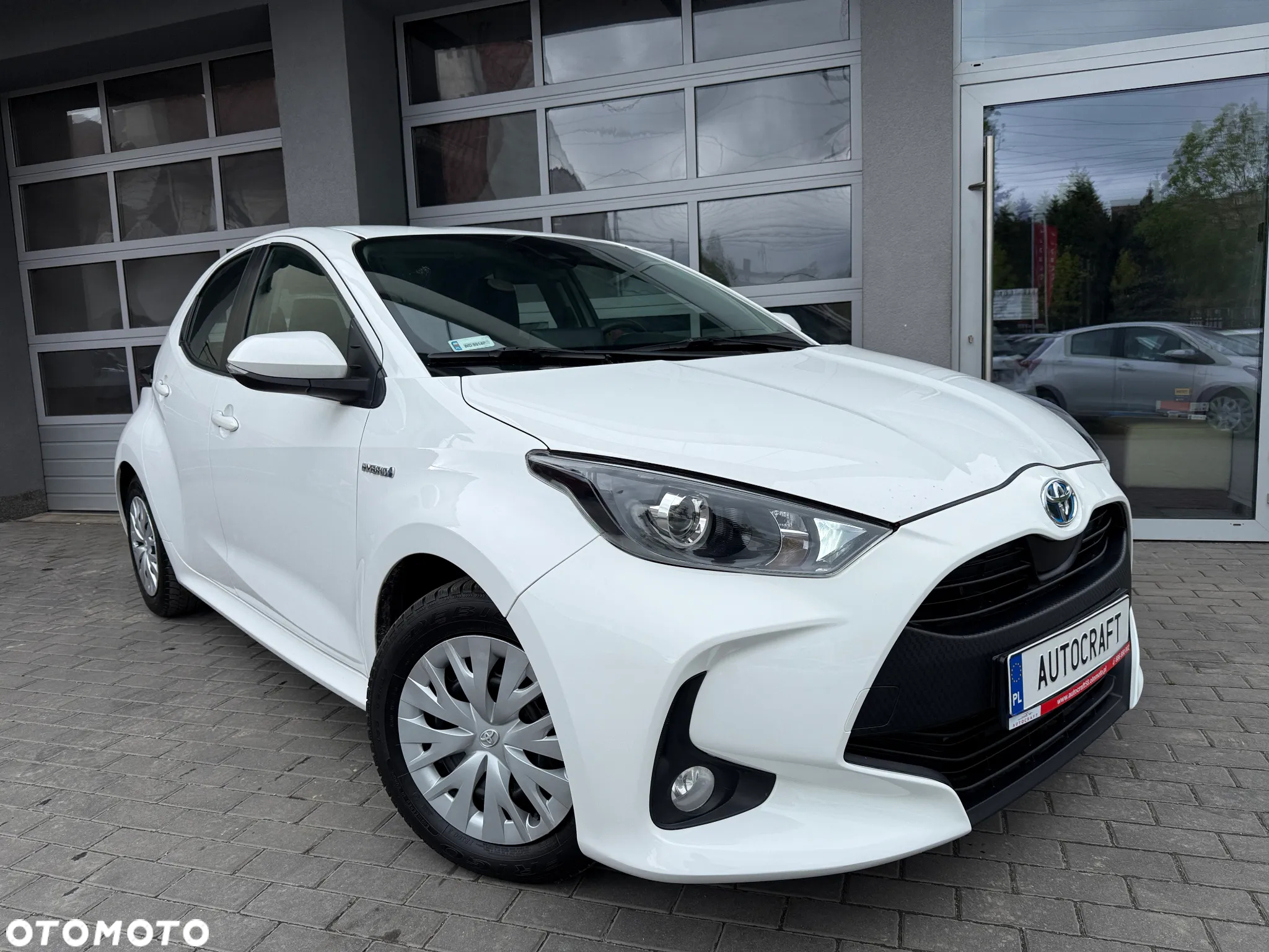 Toyota Yaris Hybrid 1.5 Comfort - 22