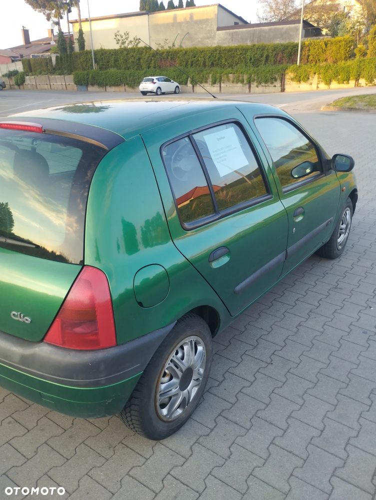 Renault Clio 1.2i RT - 6