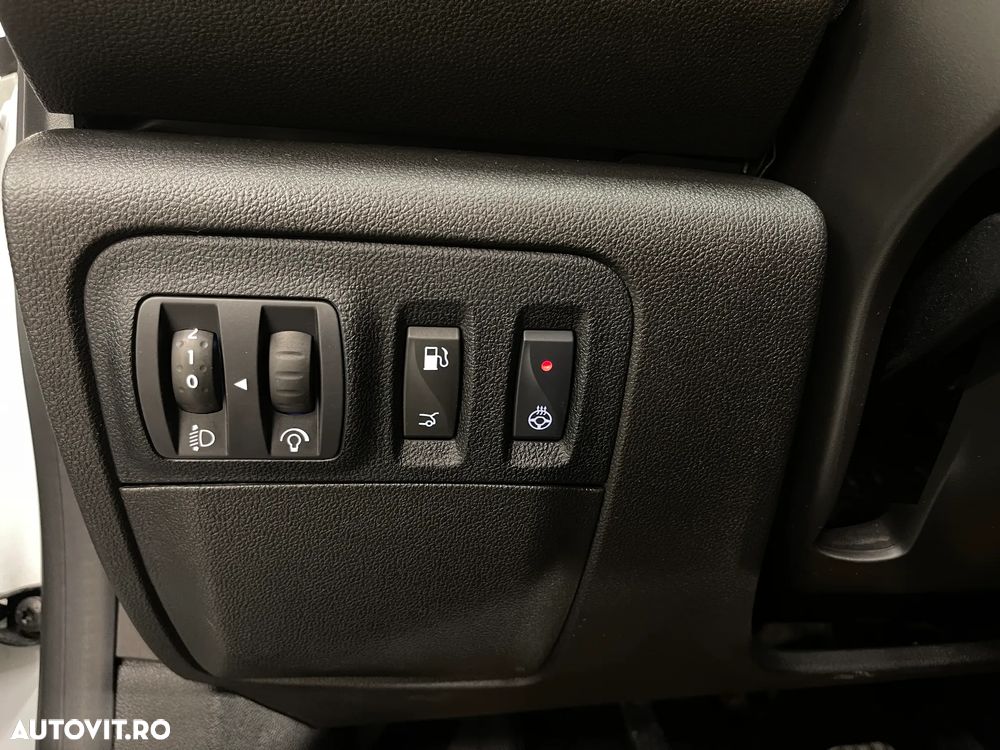 Renault Megane TCe 140 GPF Equilibre - 18
