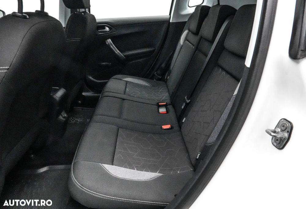 Peugeot 2008 BlueHDi 100 STOP & START Allure - 15