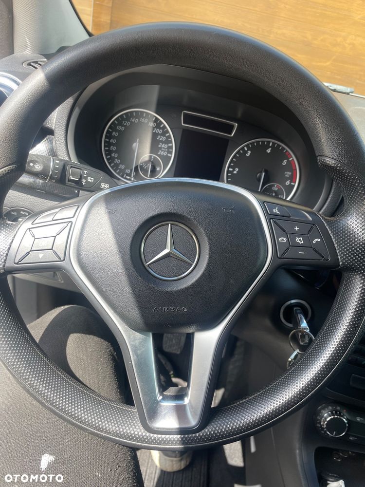 Mercedes-Benz Klasa B 180 CDI BlueEFFICIENCY Edition - 20