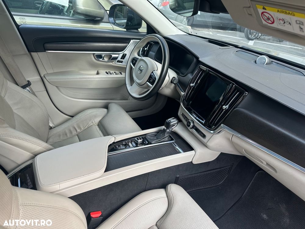 Volvo V90 Cross Country D4 AWD Geartronic - 26