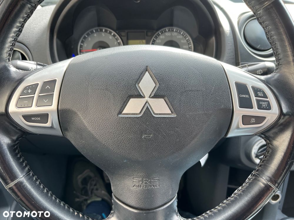 Mitsubishi Colt - 15
