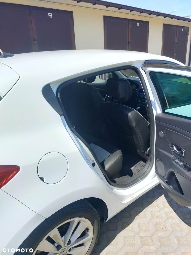 Renault Megane 2.0 140 CVT Bose Edition - 4