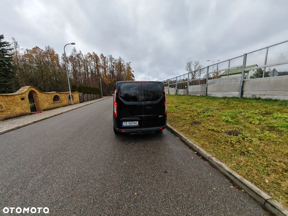 Ford TRANSIT CUSTOM - 4